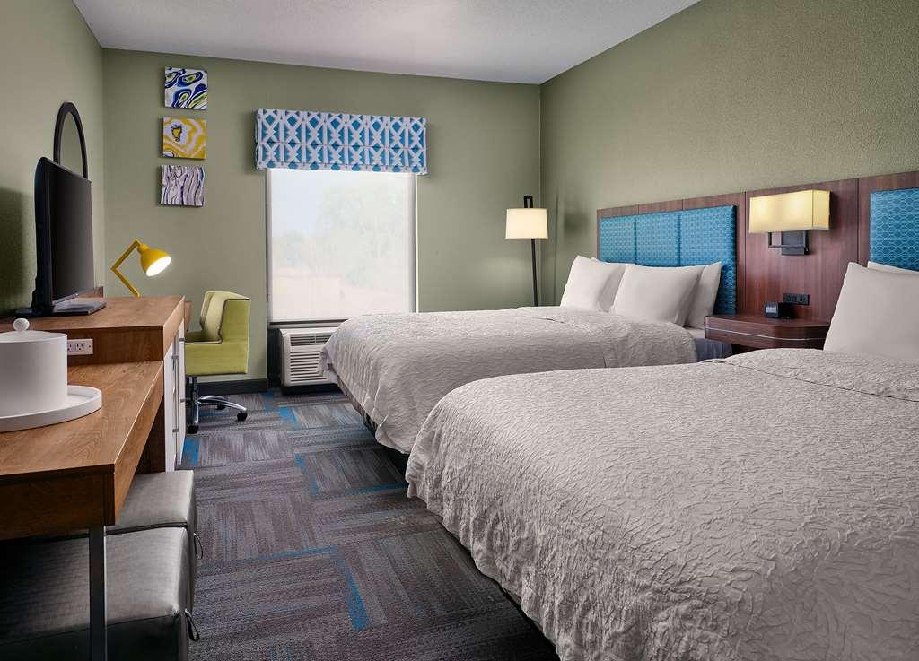 Hampton Inn Covington Va Δωμάτιο φωτογραφία