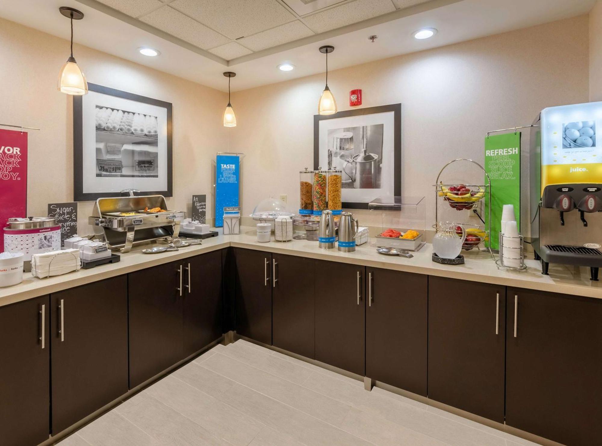 Hampton Inn Covington Va Εξωτερικό φωτογραφία